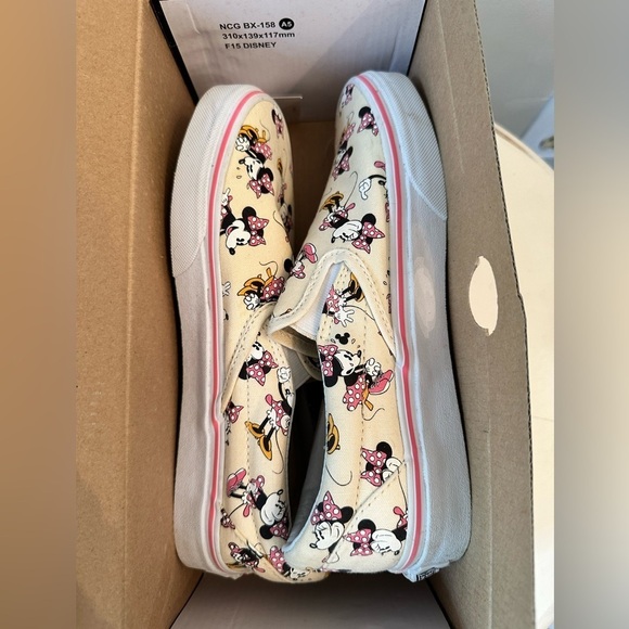 Vans Disney vault collection RARE Minnie Mouse slip on OG limited edition - Picture 2 of 10